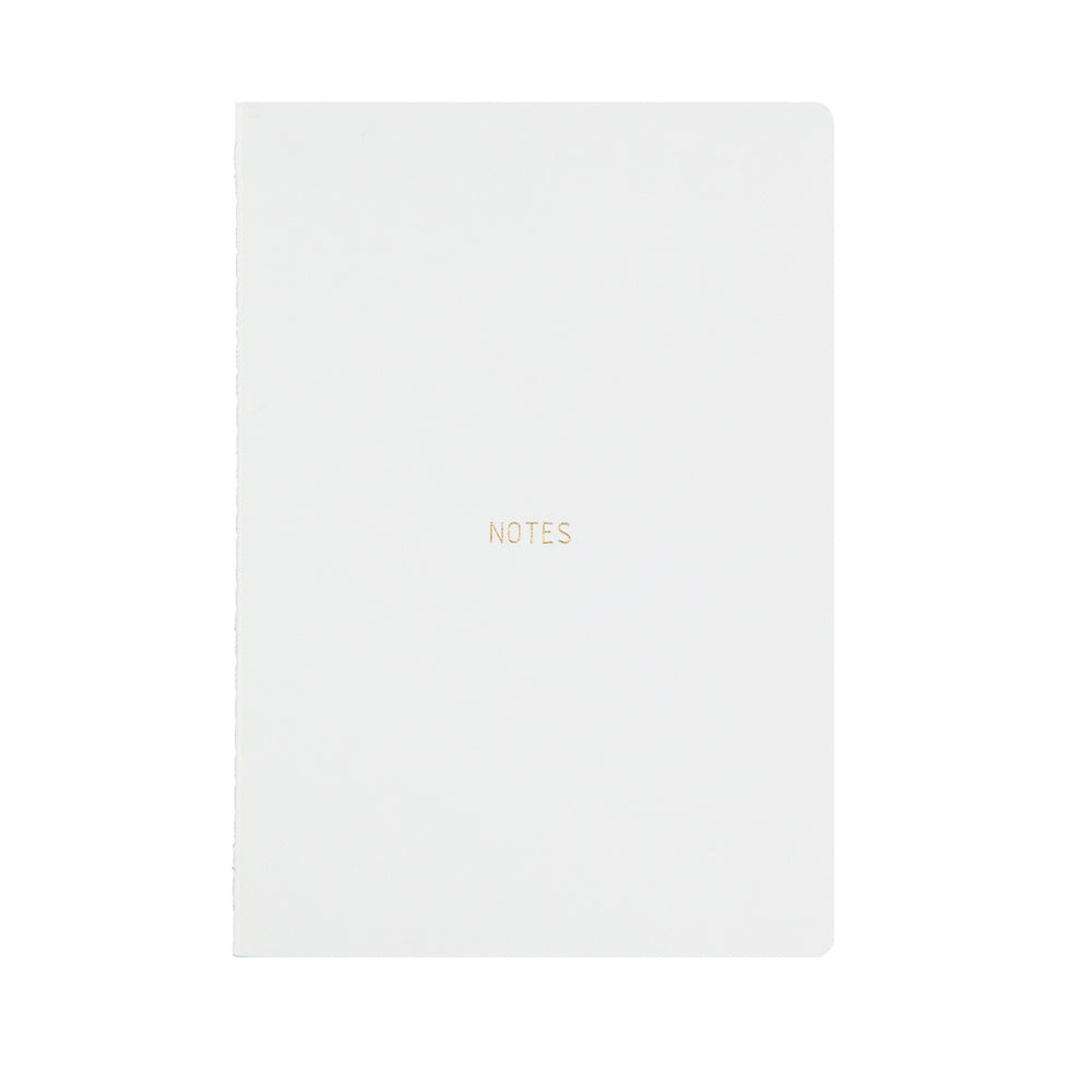A5 SIZE NOTEBOOK NOTES FOILED COVER DETAIL, CARDBOARD COVER COLOR WHITE, INTERIOR DOTTED, ROUNDED CORNERS, VISIBLE SINGER STITCHING ON THE SPINE, INTERIOR PAPER IVORY-COLORED 90 GMS, ACID FREE PAPER MADE IN COLOMBIA BY MAKE2D