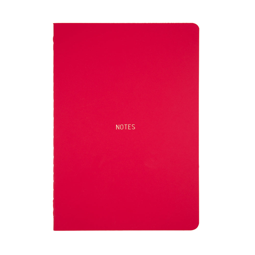 A5 SIZE NOTEBOOK NOTES FOILED COVER DETAIL, CARDBOARD COVER COLOR RED, INTERIOR DOTTED, ROUNDED CORNERS, VISIBLE SINGER STITCHING ON THE SPINE, INTERIOR PAPER IVORY-COLORED 90 GMS, ACID FREE PAPER MADE IN COLOMBIA BY MAKE2D