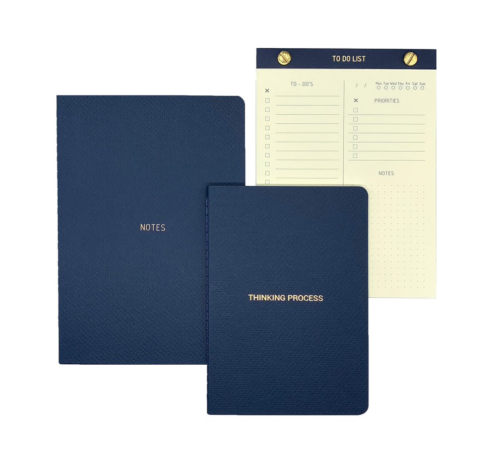 A5 SIZE NOTEBOOK NOTES, B6 SIZE NOTEBOOK THINKING PROCESS, TO-DO LIST NOTEPAD GOLD FOILED COVER DETAIL, CARDBOARD COVER COLOR BLUE, INTERIOR DOTTED OR RULED, ROUNDED CORNERS, VISIBLE SINGER STITCHING ON THE SPINE, INTERIOR PAPER IVORY-COLORED 90 GMS, ACID FREE PAPER MADE IN COLOMBIA BY MAKE2D