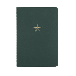 
                
                    Load image into Gallery viewer, A5 SIZE NOTEBOOK STARFISH NOTES GOLD FOILED COVER DETAIL, CARDBOARD COVER COLOR GREEN, INTERIOR DOTTED, ROUNDED CORNERS, VISIBLE SINGER STITCHING ON THE SPINE, INTERIOR PAPER IVORY-COLORED 90 GMS, ACID FREE PAPER MADE IN COLOMBIA BY MAKE2D
                
            